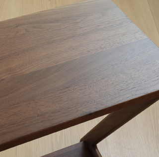 サイドテーブル