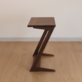 サイドテーブル60