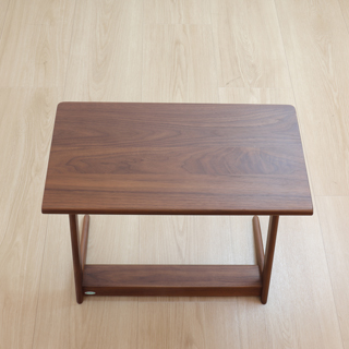 サイドテーブル60