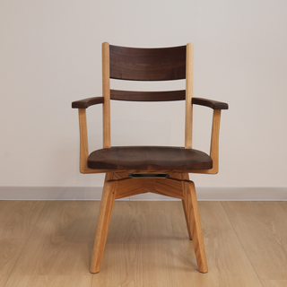 Sign 肘付回転チェア