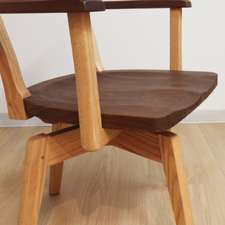 Sign 肘付回転チェア