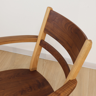 Sign アームチェア