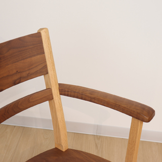 Sign アームチェア