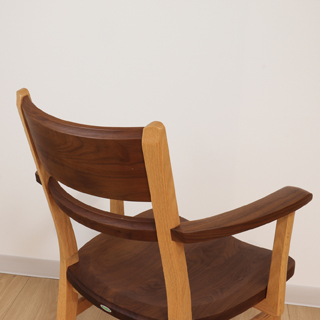 Sign アームチェア