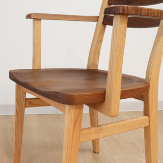 Sign アームチェア