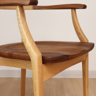 Sign アームチェア