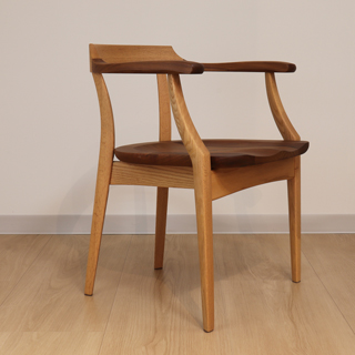 Sign アームチェア