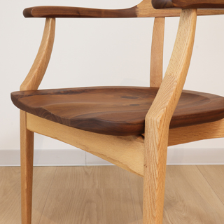 Sign アームチェア