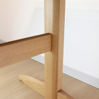 Sign ダイニングテーブル(2本脚)